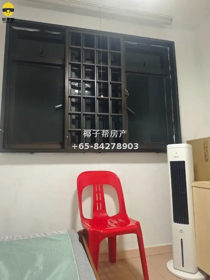 【出租】汤申上段组屋男生房 近地铁包水电网免中介 4