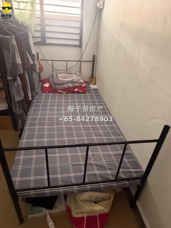 【出租】淡滨尼西地铁旁组屋单间 包水电可报地址 限男生 2