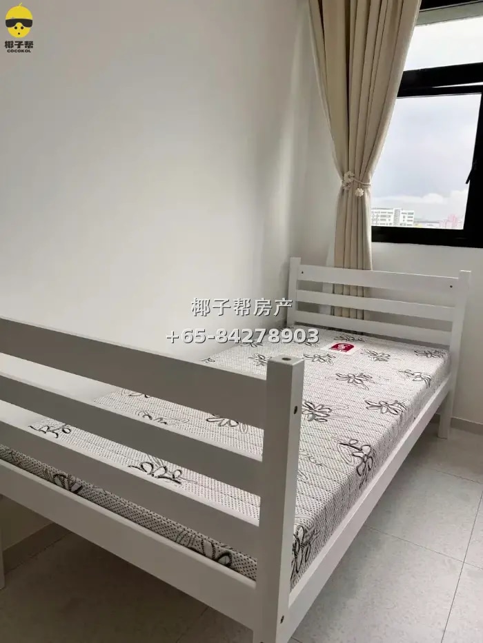 【出租】淡滨尼组屋单间 近巴西立地铁 包水电限女生 1